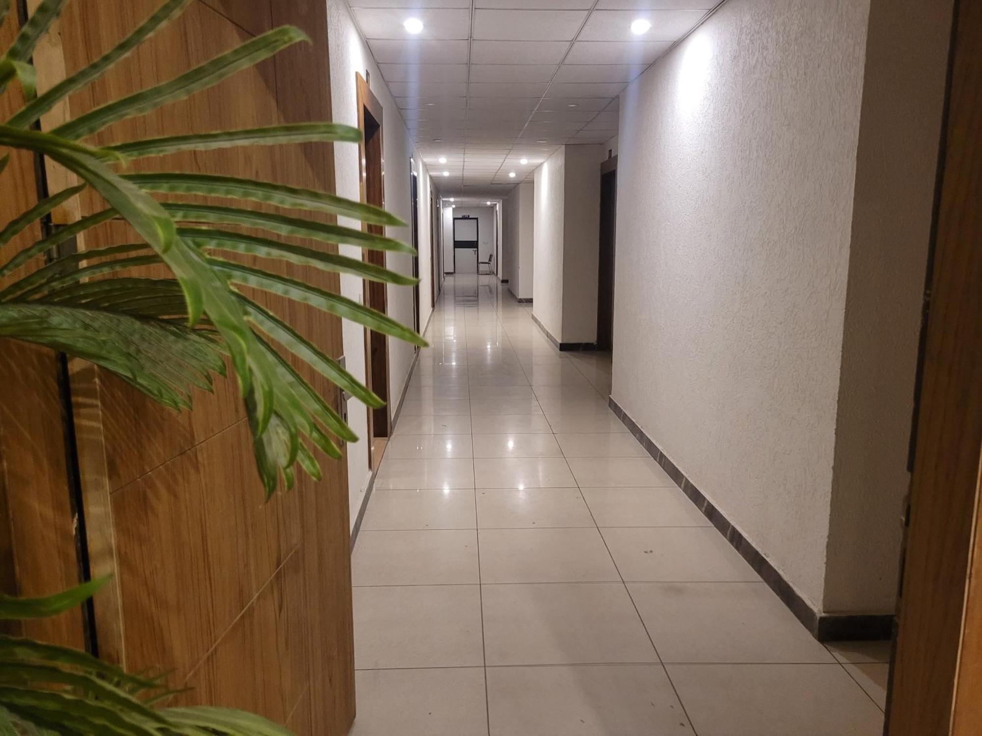 The Aura Grand Hotel & Banquet - A Unit Of Sitara Kollection Hotels Rohtak Экстерьер фото